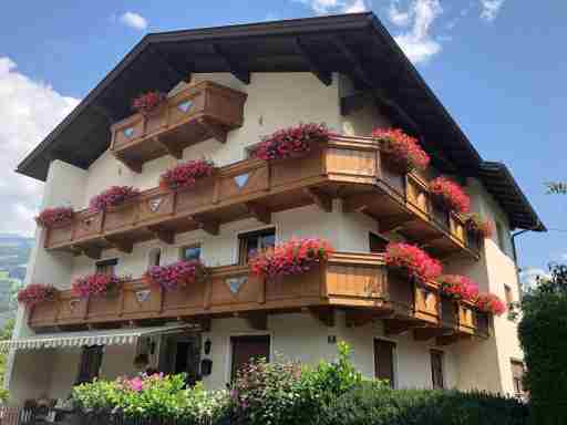 Gästehaus Neuhauser: Zell am Ziller, Zillertal, Tirol