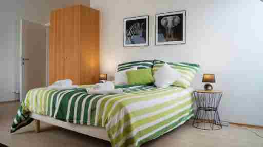 Lovely 2 Apartments - Suitable for Long Stays