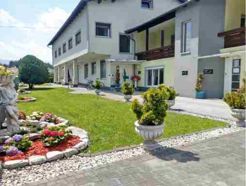Apartment mit sonnigem Balkon in Ruhelage