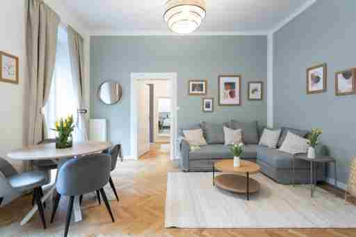 Apartment with balcony - trendy neighborhood