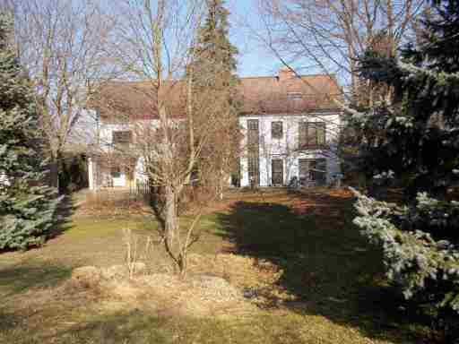 Walnut Tree House